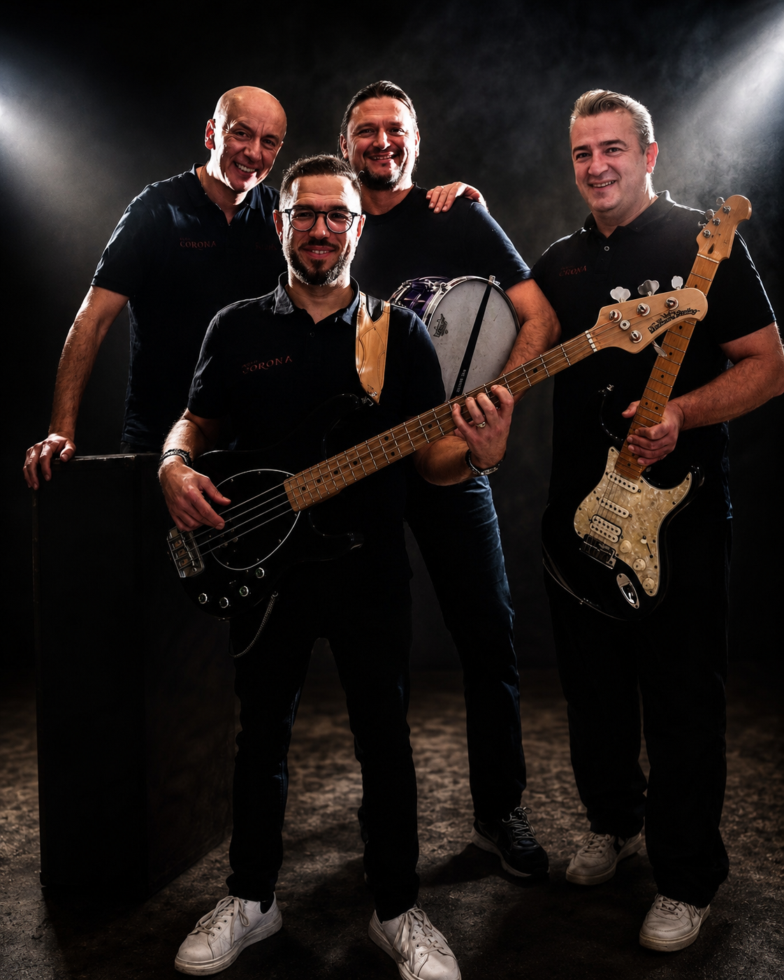 Corona Band — zajednička fotografija